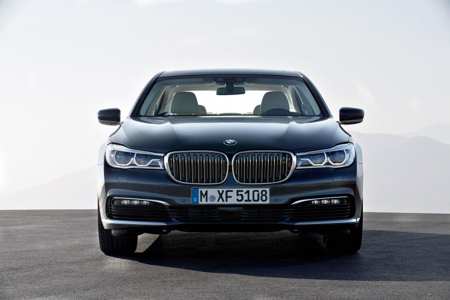  BMW 730d 2015 года  (фото 12 из 12)